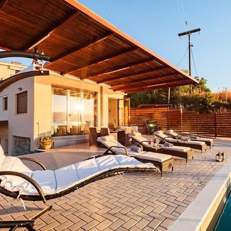 Seaside Summer Bliss - Aurora Luxury Pool Paradise Petalídhion Buitenkant foto