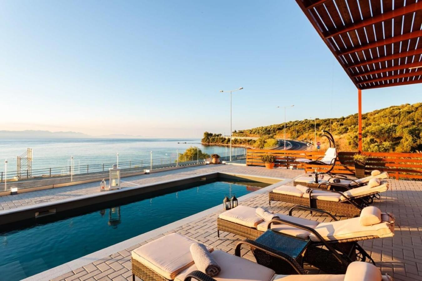 Seaside Summer Bliss - Aurora Luxury Pool Paradise Petalídhion Buitenkant foto