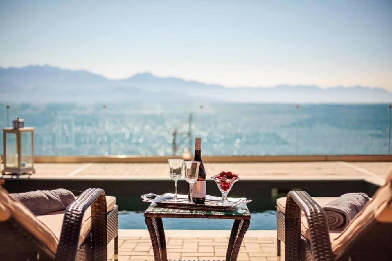 Seaside Summer Bliss - Aurora Luxury Pool Paradise Petalídhion Buitenkant foto